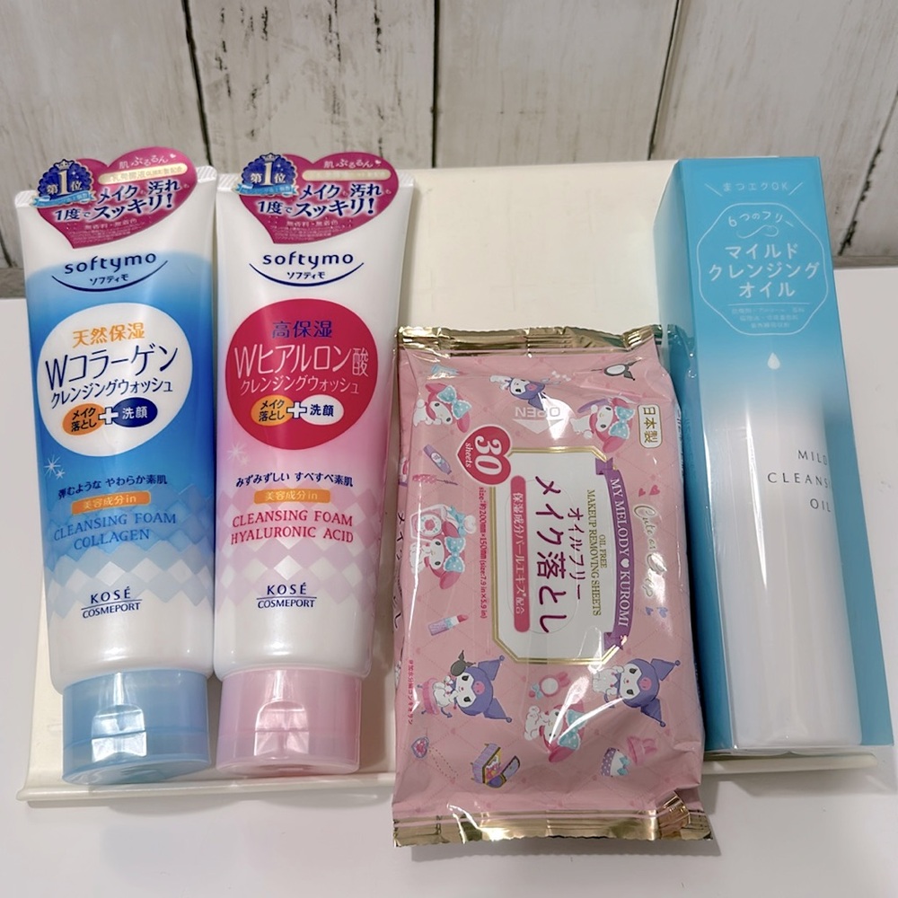 Bundle Sale Japanese cleaning foam, oil, and wipe.